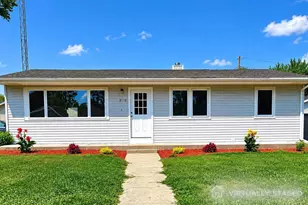 2110 W Memorial Dr, Janesville, WI 53548 - Photo 1