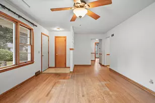 9 Fremont Cir, Madison, WI 53704 - Photo 3