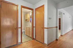 9 Fremont Cir, Madison, WI 53704 - Photo 17