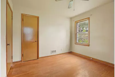 9 Fremont Circle, Madison, WI 53704 - Photo 25