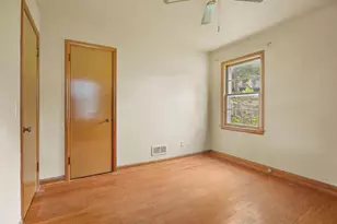 9 Fremont Cir, Madison, WI 53704 - Photo 25