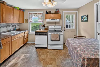 4109 Barby Lane, Madison, WI 53704 - Photo 9