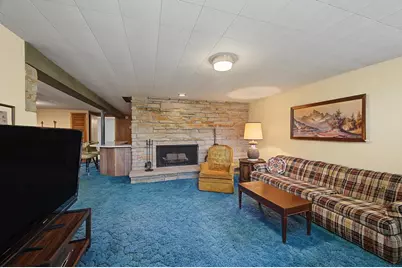 2131 20th Avenue, Monroe, WI 53566 - Photo 37