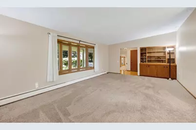 5567 Shamrock Lane, Fitchburg, WI 53711 - Photo 11