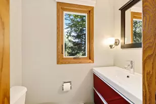 5567 Shamrock Ln, Fitchburg, WI 53711 - Photo 19