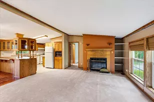 3880 Sandhill Ct, Wisconsin Dells, WI 53965 - Photo 7