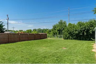 2402 Pioneer Drive, Beloit, WI 53511 - Photo 35