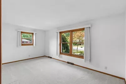 978 Nantucket Drive, Janesville, WI 53546 - Photo 15