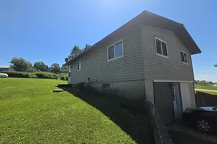 12315 Borah Ridge Rd, Prairie Du Chien, WI 53821 - Photo 3