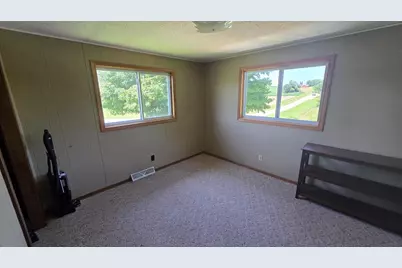 12315 Borah Ridge Road, Prairie Du Chien, WI 53821 - Photo 31
