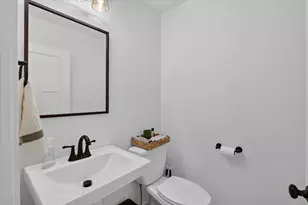 3232 S Bartells Dr, Beloit, WI 53511 - Photo 15