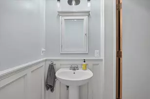 1229 Chapin St, Beloit, WI 53511 - Photo 11