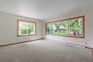 5308 Herro Ln, Madison, WI 53716 - Photo 5