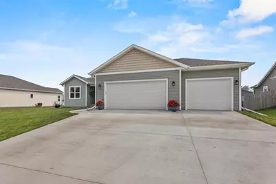 409 Village Lane, Ripon, WI 54971 - Photo 5