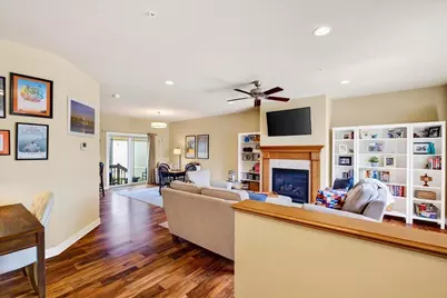 1422 Smithfield Drive, Sun Prairie, WI 53590 - Photo 3