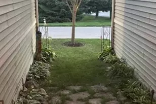 1422 Smithfield Dr, Sun Prairie, WI 53590 - Photo 35