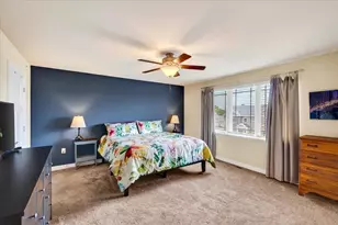 1422 Smithfield Dr, Sun Prairie, WI 53590 - Photo 15