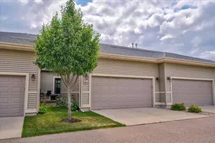 1422 Smithfield Dr, Sun Prairie, WI 53590 - Photo 37