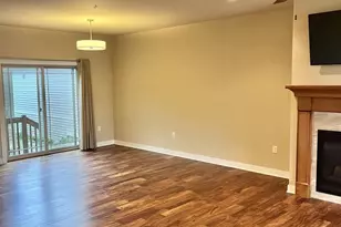1422 Smithfield Dr, Sun Prairie, WI 53590 - Photo 5