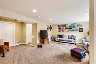 1422 Smithfield Dr, Sun Prairie, WI 53590 - Photo 25