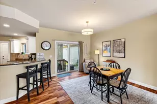 1422 Smithfield Dr, Sun Prairie, WI 53590 - Photo 11