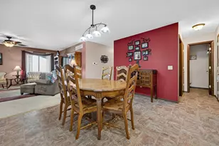 2805 Independence Ln, Madison, WI 53704 - Photo 11