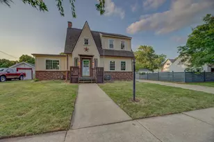1419 St Lawrence Ave, Janesville, WI 53545 - Photo 1