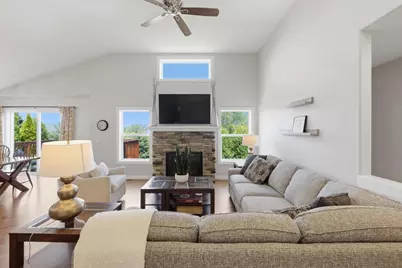 2816 Hazelnut Trail, Sun Prairie, WI 53590 - Photo 7