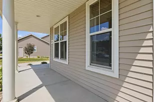 379 Whitetail Dr, Sun Prairie, WI 53590 - Photo 3