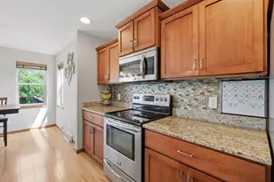 379 Whitetail Dr, Sun Prairie, WI 53590 - Photo 13