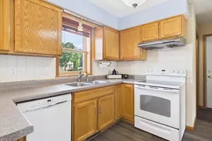 6426 Tonkinese Trail, Madison, WI 53719 - Photo 13