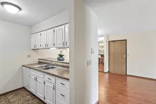 845 N Gammon Rd, Madison, WI 53717 - Photo 17