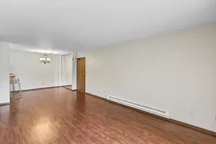 845 N Gammon Rd, Madison, WI 53717 - Photo 5