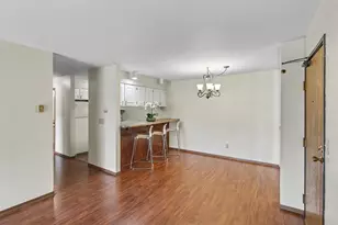 845 N Gammon Rd, Madison, WI 53717 - Photo 9