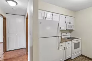 845 N Gammon Rd, Madison, WI 53717 - Photo 15