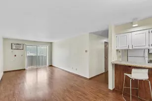 845 N Gammon Rd, Madison, WI 53717 - Photo 7