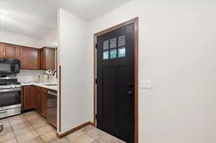 5106 Trafalger Pl, Madison, WI 53714 - Photo 9