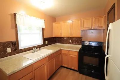 2804 Sherwood Drive, Janesville, WI 53545 - Photo 3