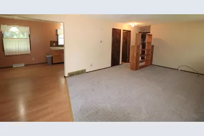 2804 Sherwood Drive, Janesville, WI 53545 - Photo 7