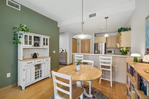 309 W Washington Ave, Madison, WI 53703 - Photo 11