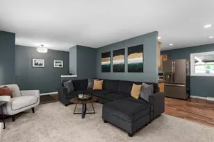 345 Beechwood Dr, Janesville, WI 53548 - Photo 5