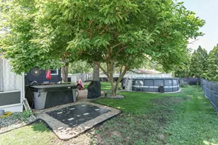 345 Beechwood Dr, Janesville, WI 53548 - Photo 31