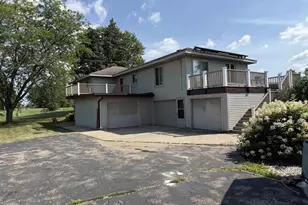 W6708 Smock Valley Rd, Monroe, WI 53566 - Photo 5
