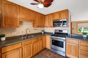 3814 Ridgeway Ave, Madison, WI 53704 - Photo 13