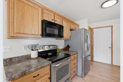 1365 Savannah Woods Drive, Edgerton, WI 53534 - Photo 13