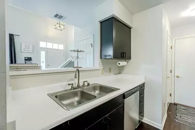 2958 Holborn Circle, Madison, WI 53718 - Photo 5
