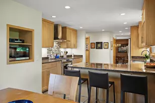 322 Robin Pkwy, Madison, WI 53705 - Photo 31