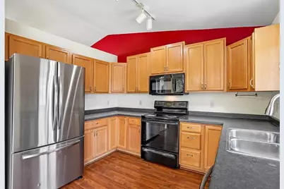 2421 Renaissance Drive, Fitchburg, WI 53711 - Photo 17