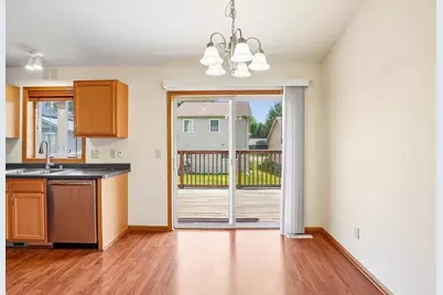 2421 Renaissance Drive, Fitchburg, WI 53711 - Photo 9