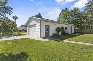 119 S Main St, Pardeeville, WI 53954 - Photo 47